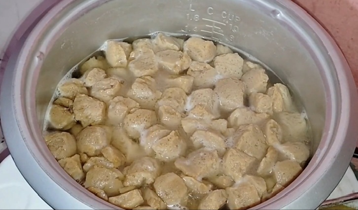 How to Boil Soya Chunks Perfectly | Easy Rice Cooker Hack 1 how to boil soya chunks in a rice cooker